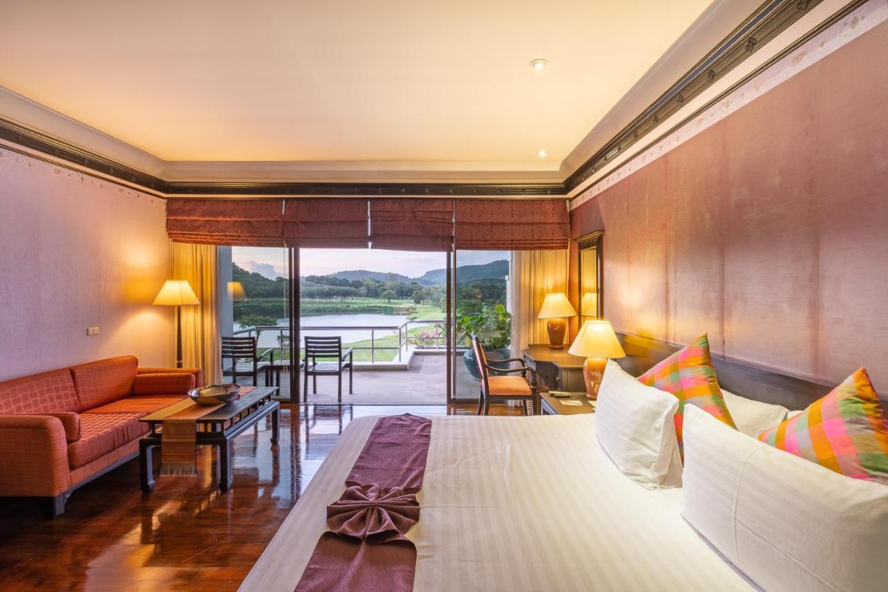 Blue Canyon Country Club Mai Khao Exterior foto